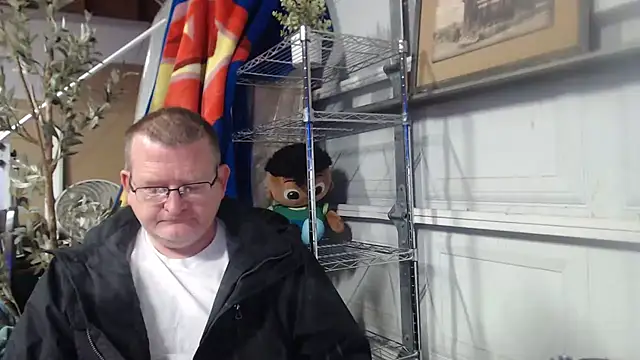 Snapshot of Randomoldguy615 chatting on March 6, 2025, 1:16 am Randomoldguy615 online show from March 6, 2025, 1:16 am