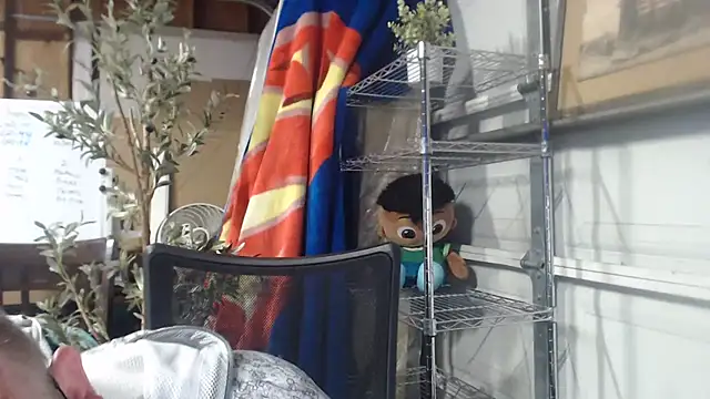 Snapshot of Randomoldguy615 chatting on March 16, 2025, 11:36 pm Randomoldguy615 online show from March 16, 2025, 11:36 pm