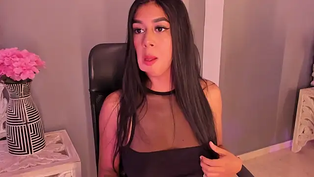 Snapshot of AnnieGibbyns chatting on February 19, 2026, 8:27 pm AnnieGibbyns online show from February 19, 2026, 8:27 pm