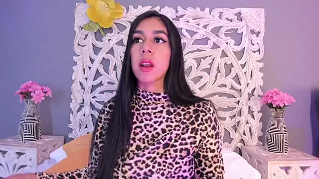 Snapshot of AnnieGibbyns chatting on February 24, 2026, 8:29 pm AnnieGibbyns online show from February 24, 2026, 8:29 pm