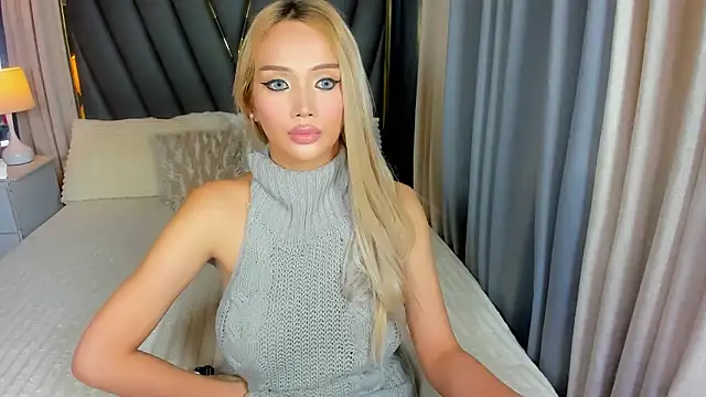 Snapshot of KylieSonique chatting on January 18, 2026, 5:11 am KylieSonique online show from January 18, 2026, 5:11 am