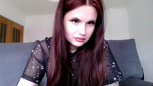Della Ideal online show from March 12, 2025, 2:56 pm