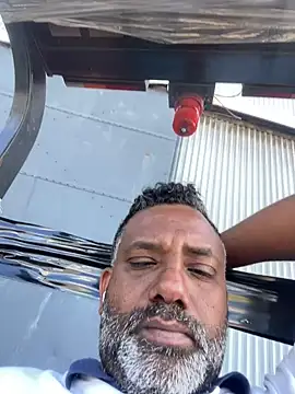 steffan0606 online show from February 25, 2025, 5:52 am