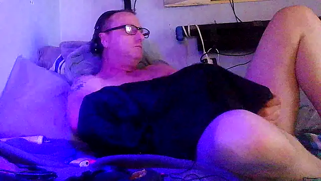Snapshot of PornStro921 chatting on March 4, 2026, 5:35 am PornStro921 online show from March 4, 2026, 5:35 am