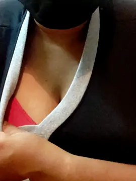 mythilli online show from March 6, 2025, 9:47 am