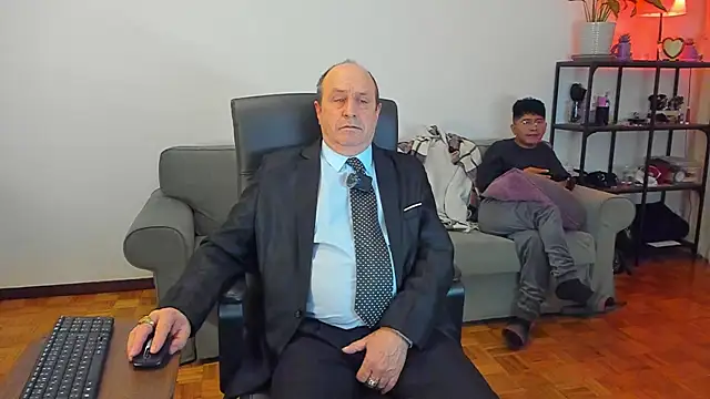 Snapshot of masterboy50 chatting on November 9, 2025, 3:21 pm masterboy50 online show from November 9, 2025, 3:21 pm