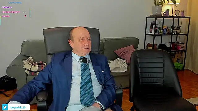 Snapshot of masterboy50 chatting on March 7, 2026, 4:04 pm masterboy50 online show from March 7, 2026, 4:04 pm