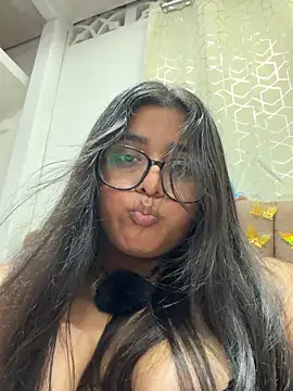 Snapshot of virginbrunette99 chatting on February 20, 2026, 6:26 am virginbrunette99 online show from February 20, 2026, 6:26 am