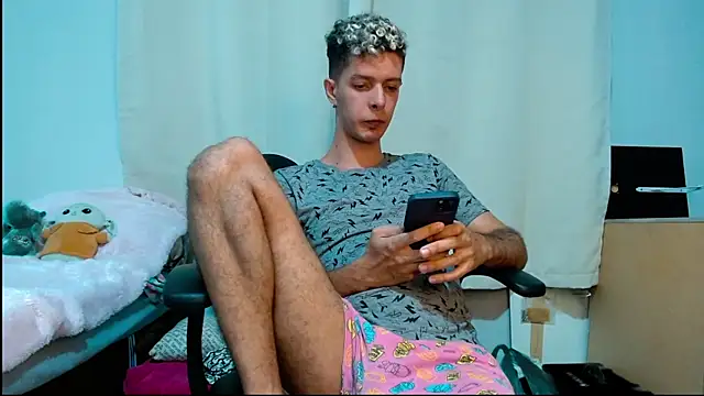 blondetwink online show from February 24, 2025, 12:41 am