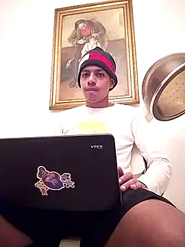 Snapshot of Israel1313_ chatting on February 26, 2025, 2:04 am Israel1313 online show from February 26, 2025, 2:04 am