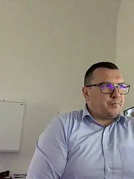 Snapshot of Mike8523 chatting on February 24, 2026, 6:00 am Mike8523 online show from February 24, 2026, 6:00 am