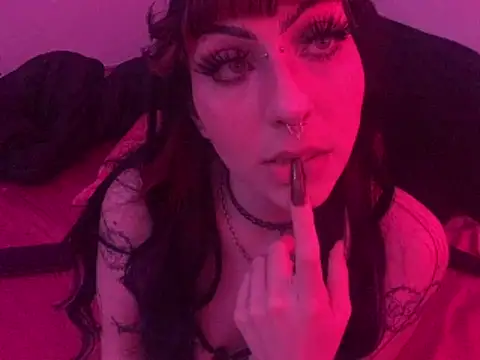 ChrryFoxx online show from March 10, 2026, 11:04 am