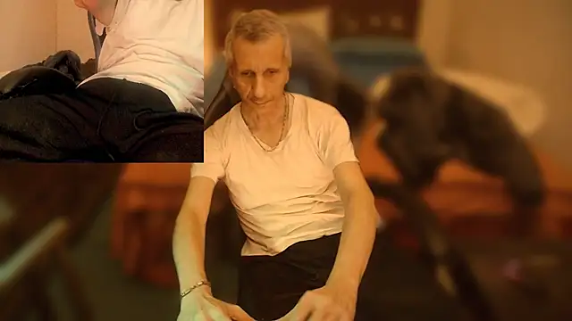 Snapshot of maxdaddy690 chatting on January 2, 2025, 9:07 pm maxdaddy690 online show from January 2, 2025, 9:07 pm