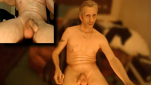 Snapshot of maxdaddy690 chatting on February 27, 2025, 8:31 pm maxdaddy690 online show from February 27, 2025, 8:31 pm