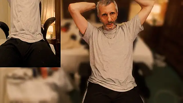 Snapshot of maxdaddy690 chatting on September 8, 2025, 8:52 pm maxdaddy690 online show from September 8, 2025, 8:52 pm