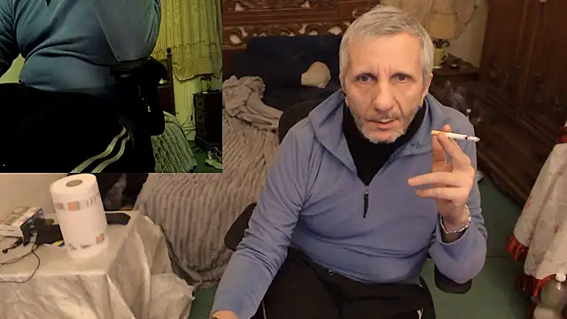 Snapshot of maxdaddy690 chatting on November 29, 2025, 10:57 pm maxdaddy690 online show from November 29, 2025, 10:57 pm