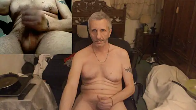 Snapshot of maxdaddy690 chatting on March 9, 2026, 10:03 pm maxdaddy690 online show from March 9, 2026, 10:03 pm