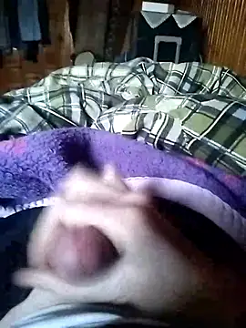 Snapshot of surfacespurt54 chatting on February 23, 2025, 3:29 pm surfacespurt54 online show from February 23, 2025, 3:29 pm