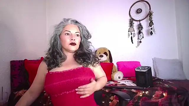 Snapshot of Victoria_Lover chatting on January 13, 2026, 4:51 am Victoria Lover online show from January 13, 2026, 4:51 am