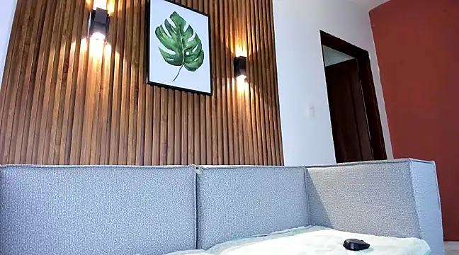 Snapshot of emily_kim chatting on March 5, 2025, 3:40 am emily kim online show from March 5, 2025, 3:40 am