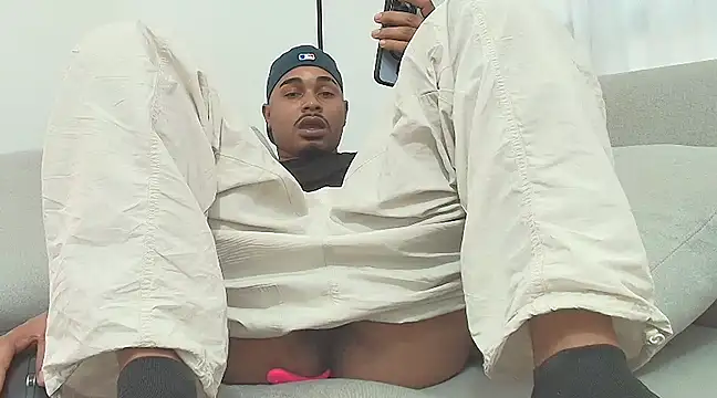 latinbbc 00 online show from March 1, 2025, 7:15 pm