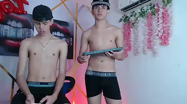 Snapshot of KING_OFF_BOYS chatting on February 24, 2025, 9:21 am KING OFF BOYS online show from February 24, 2025, 9:21 am