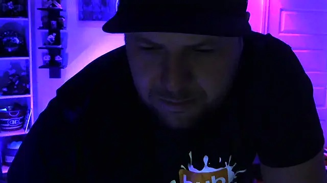 Snapshot of MickDollz chatting on February 26, 2025, 5:20 am MickDollz online show from February 26, 2025, 5:20 am