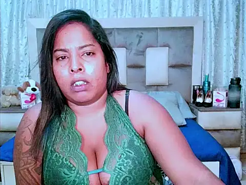 indiantopaz694u online show from March 12, 2025, 3:57 am