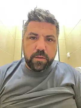 Snapshot of Alexander18edd chatting on September 12, 2025, 8:03 am Alexander18edd online show from September 12, 2025, 8:03 am