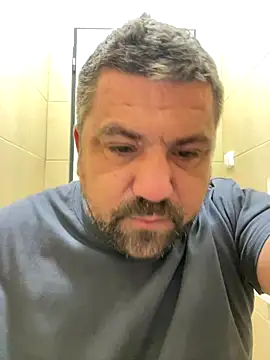 Snapshot of Alexander18edd chatting on September 26, 2025, 11:03 am Alexander18edd online show from September 26, 2025, 11:03 am