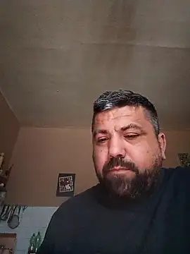 Snapshot of Alexander18edd chatting on November 25, 2025, 1:33 pm Alexander18edd online show from November 25, 2025, 1:33 pm