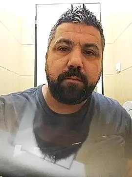 Snapshot of Alexander18edd chatting on December 1, 2025, 12:21 pm Alexander18edd online show from December 1, 2025, 12:21 pm