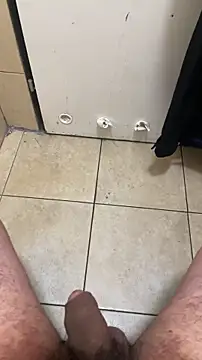 Snapshot of Alexander18edd chatting on December 2, 2025, 1:39 pm Alexander18edd online show from December 2, 2025, 1:39 pm