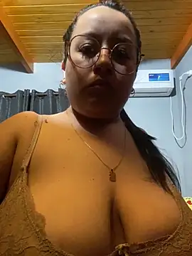 Snapshot of gordatetona_69 chatting on April 1, 2026, 2:34 am gordatetona 69 online show from April 1, 2026, 2:34 am