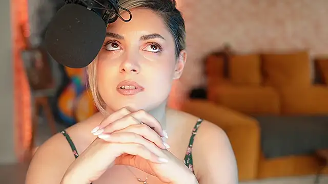 Snapshot of _Allie_ chatting on January 13, 2026, 10:42 am Allie online show from January 13, 2026, 10:42 am