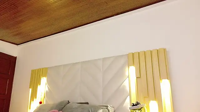 Snapshot of Anaise_latif chatting on March 9, 2026, 11:36 am Anaise latif online show from March 9, 2026, 11:36 am