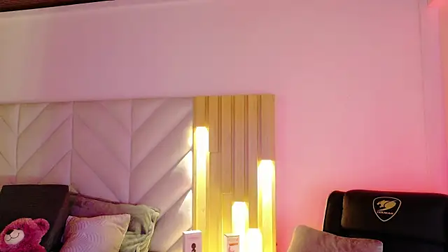 Snapshot of Anaise_latif chatting on March 20, 2026, 11:48 am Anaise latif online show from March 20, 2026, 11:48 am