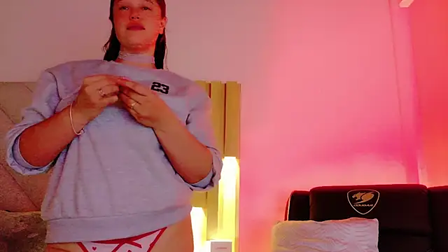 Snapshot of Anaise_latif chatting on April 13, 2026, 11:37 am Anaise latif online show from April 13, 2026, 11:37 am