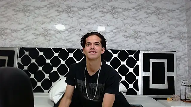 Maximoherrera 16 online show from March 1, 2025, 6:35 am