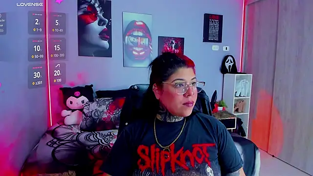 Veronika metal online show from November 4, 2025, 8:46 am