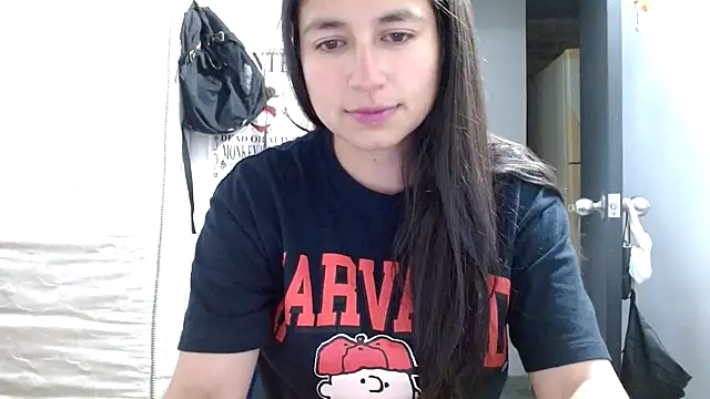 Snapshot of Escarcha-blue chatting on October 21, 2025, 4:57 am Escarcha-blue online show from October 21, 2025, 4:57 am