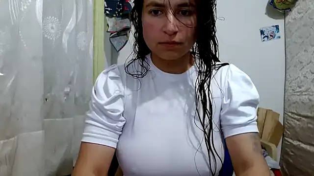 Snapshot of Escarcha-blue chatting on October 30, 2025, 12:12 am Escarcha-blue online show from October 30, 2025, 12:12 am