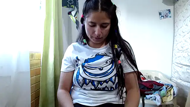 Snapshot of Escarcha-blue chatting on November 1, 2025, 11:12 am Escarcha-blue online show from November 1, 2025, 11:12 am