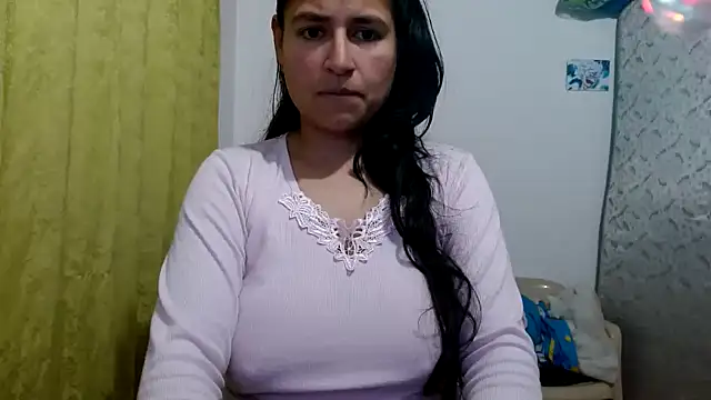 Snapshot of Escarcha-blue chatting on January 5, 2026, 11:30 pm Escarcha-blue online show from January 5, 2026, 11:30 pm