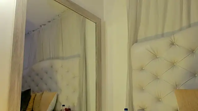 Snapshot of kamii_arias chatting on November 26, 2025, 2:29 pm kamii arias online show from November 26, 2025, 2:29 pm