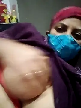 Snapshot of Disha2870 chatting on March 19, 2025, 7:06 pm Disha2870 online show from March 19, 2025, 7:06 pm