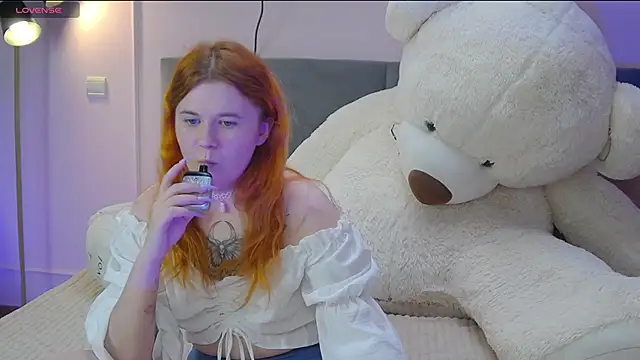 Snapshot of Eva_Starlight chatting on March 16, 2025, 4:20 am Eva Starlight online show from March 16, 2025, 4:20 am