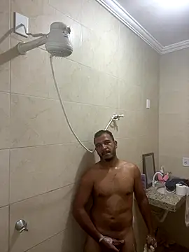 Snapshot of Lindp190194 chatting on December 18, 2025, 8:26 pm Lindp190194 online show from December 18, 2025, 8:26 pm