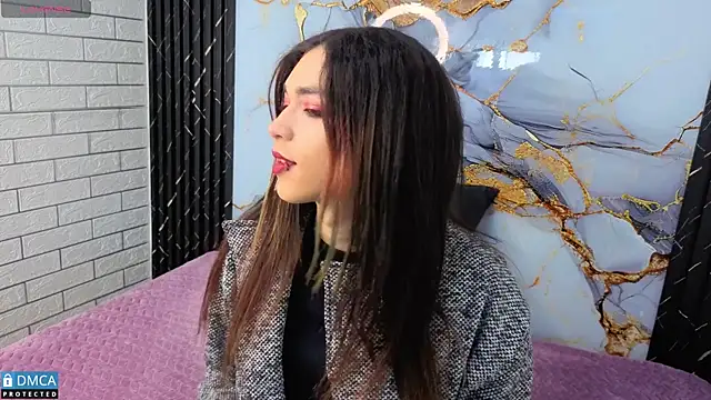 MaeveKuro online show from January 14, 2026, 3:23 am