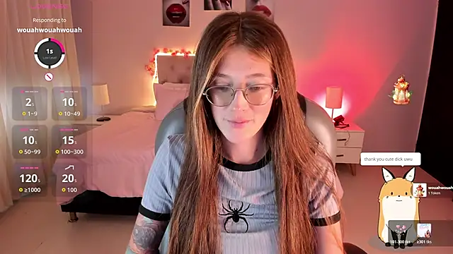 Snapshot of Emily_Warren_ chatting on April 9, 2026, 9:20 pm Emily Warren online show from April 9, 2026, 9:20 pm